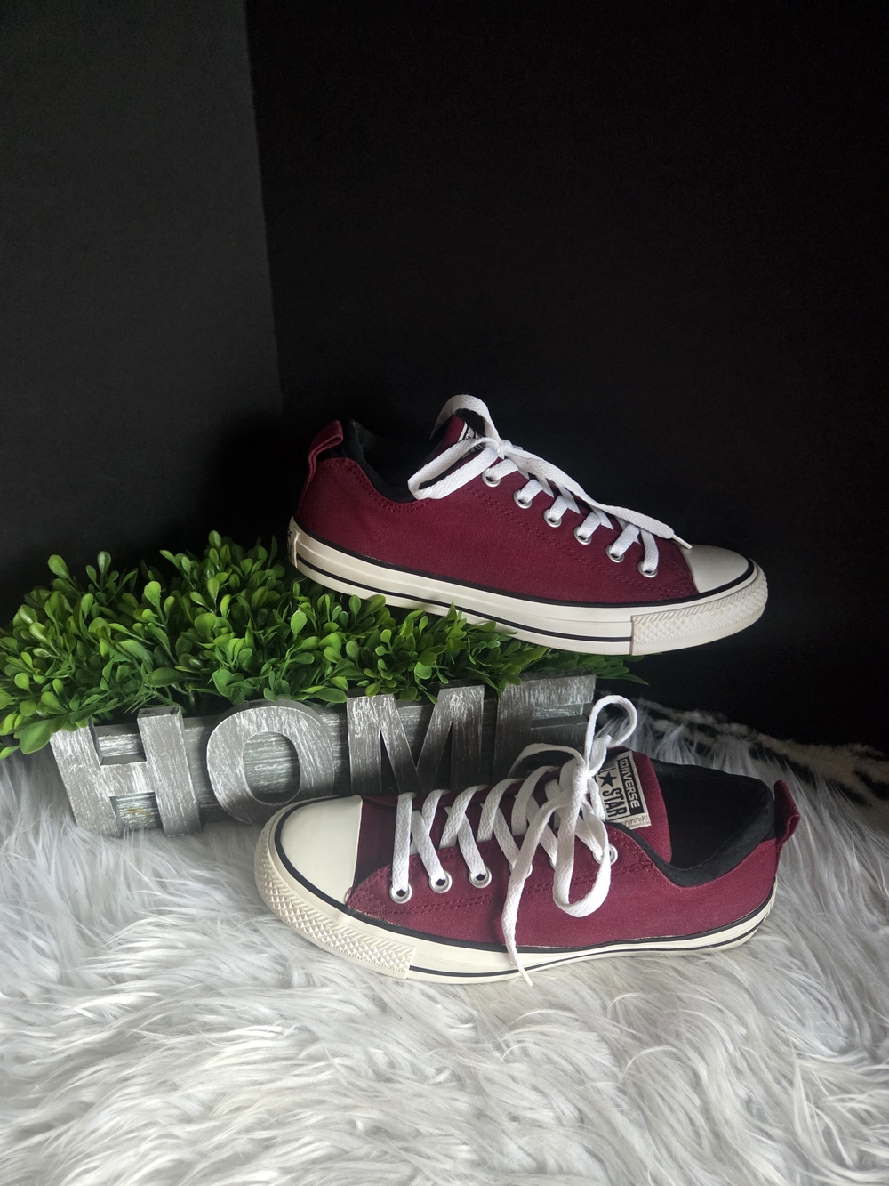Burgundy Low Top Canvas Sneakers. UNISEX size 7 Men, Size 9 Female